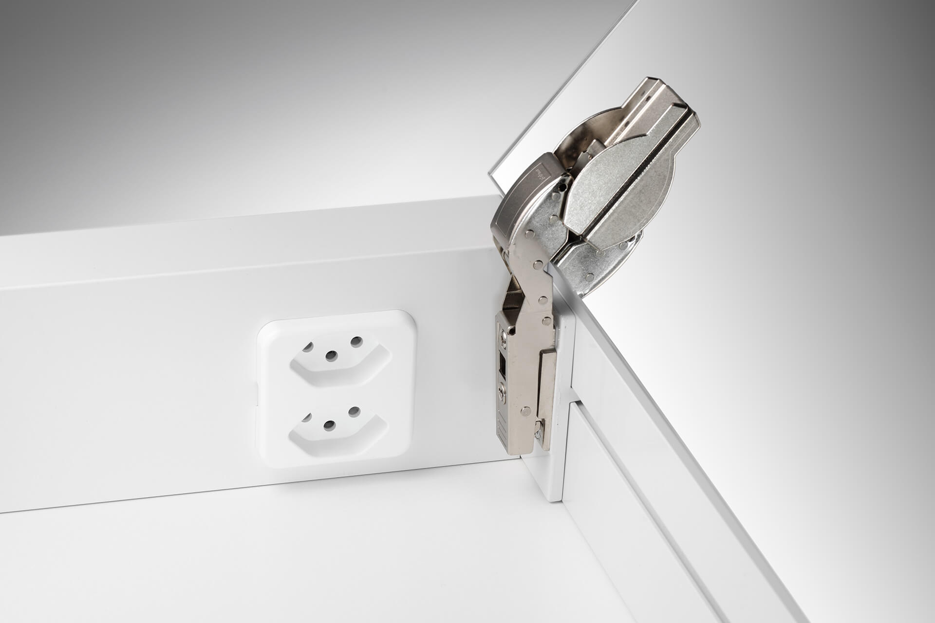 EASY Line Superior LED Mirror cabinet with double socket on top. EASY Line Superior LED Mirror cabinet socket at the top.